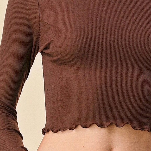 🆕Deep choco lettuce trim crop top - Picture 4 of 6